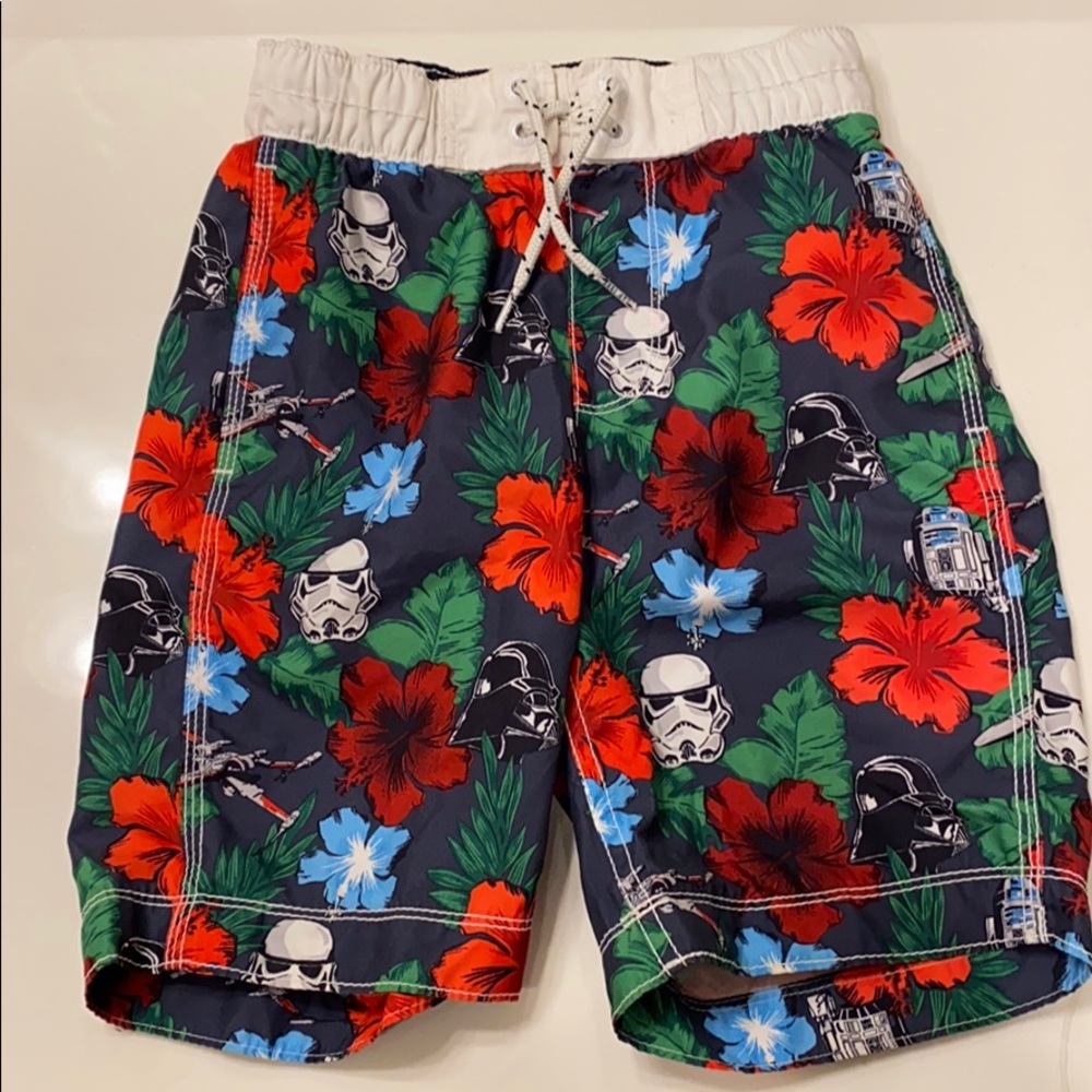 NWOT GAP STAR WARS Size S (6-7) Swim suit